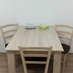 אכסניה White Coral Club *