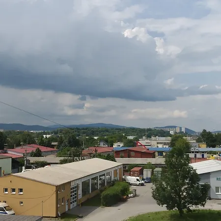 White Coral Club אכסניה