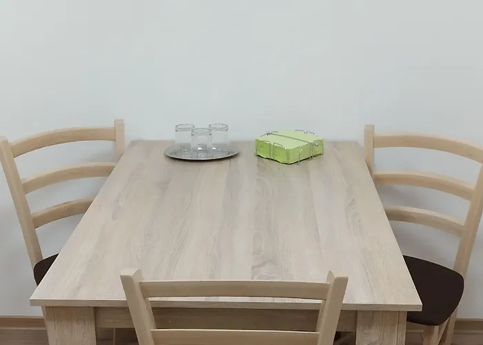 אכסניה White Coral Club